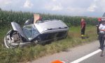 Incidente sulla 460, Fiat Doblò si ribalta a Rivarolo | FOTO e VIDEO