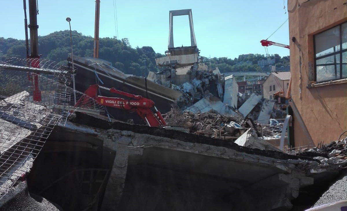 Crollo Ponte Morandi Genova, fra i soccorritori anche i Vigili del Fuoco torinesi | FOTO e VIDEO