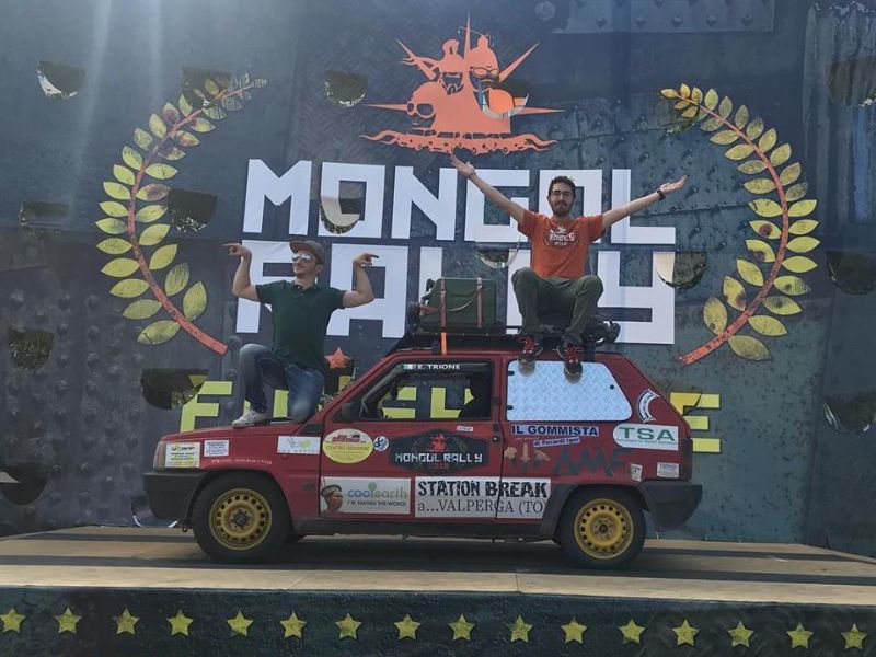Il Team “Eeh… ma il Pandone” taglia il traguardo del Mongol Rally 2018