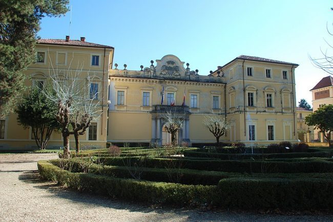 Parcheggi sotterranei Ciriè, botta e risposta in Consiglio