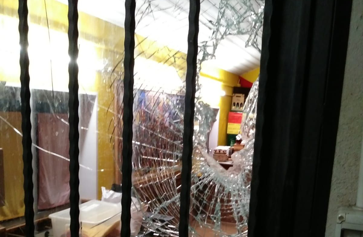 Sede diavoli aranceri vandalizzata | FOTO