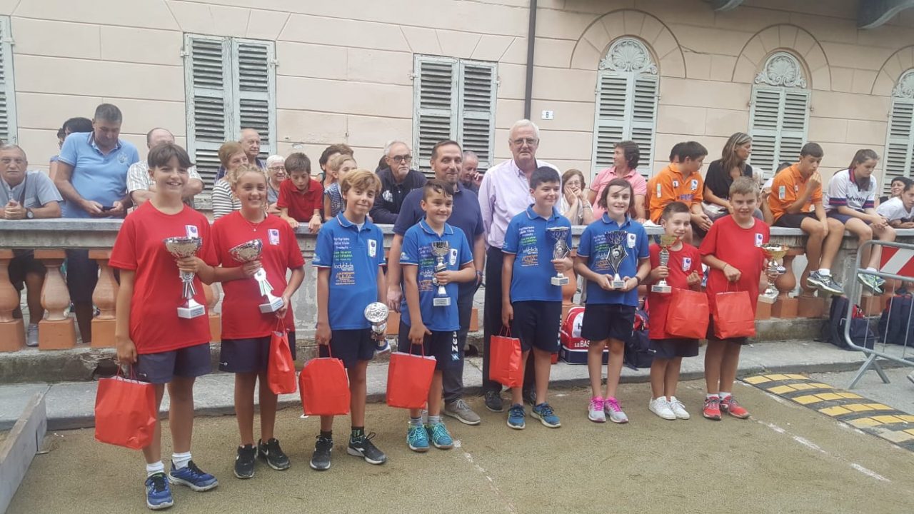 Le bocce in strada a Favria per un primo riuscito torneo