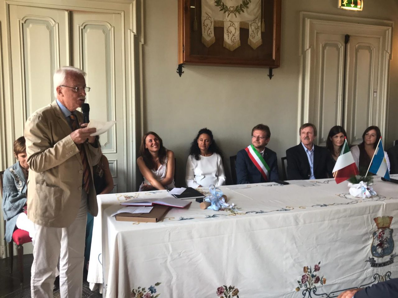 Cittadinanza onoraria al sindaco di General Cabrera