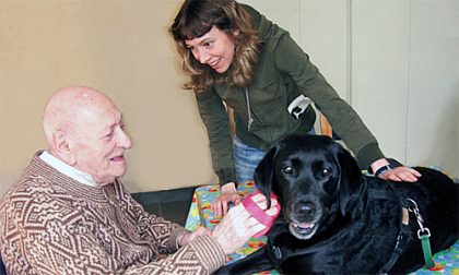 Pet therapy alla casa di riposo di Locana