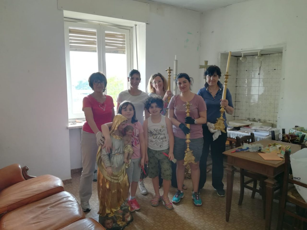 Fedeli ristrutturano la chiesetta della loro frazione