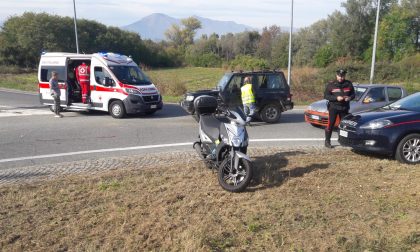 Auto contro scooter sulla SP53 a Ozegna