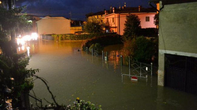 Disastro maltempo: in Lombardia trombe d’aria e bombe d’acqua | FOTO e VIDEO