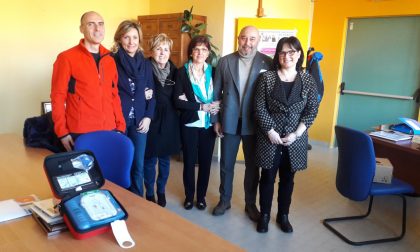 Il Lions club Rivarolo Canavese Occidentale dona un defibrillatore al 25 Aprile