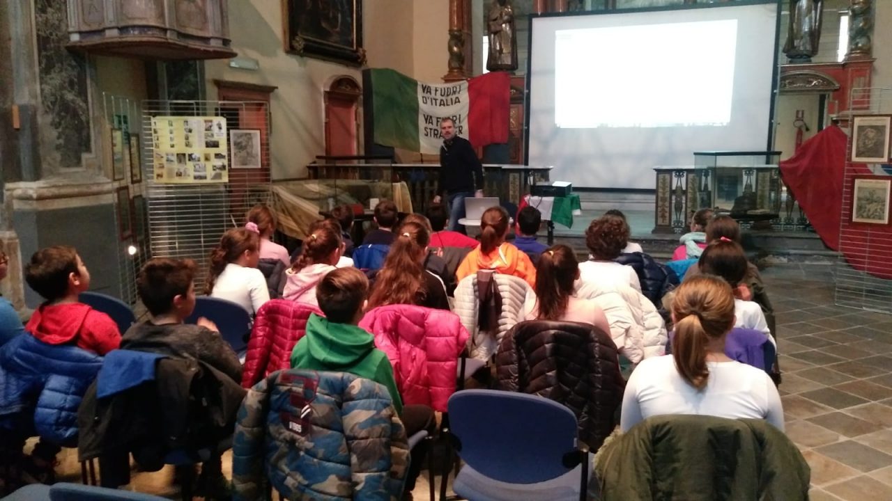 Gli studenti di Cuorgnè in visita alla mostra «Cent’anni fa Vittorio Veneto»