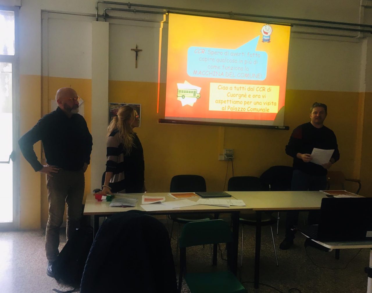 Scuola media Cuorgné: a lezione di educazione civica con sindaco e assessori