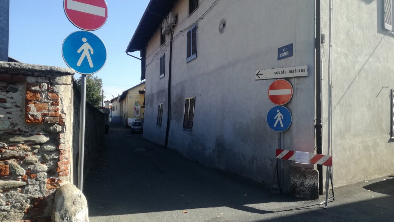 Strada chiusa al traffico a Ozegna per tutto l’anno scolastico