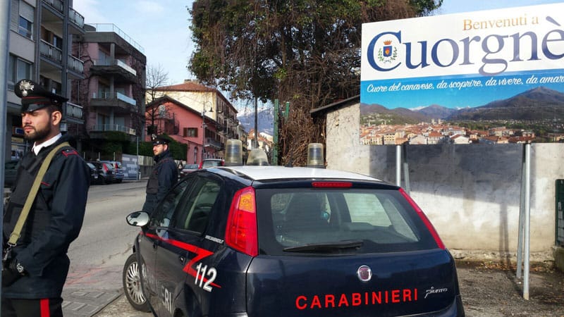 Provoca incidente e scappa, denunciati due ragazzi di Cuorgnè