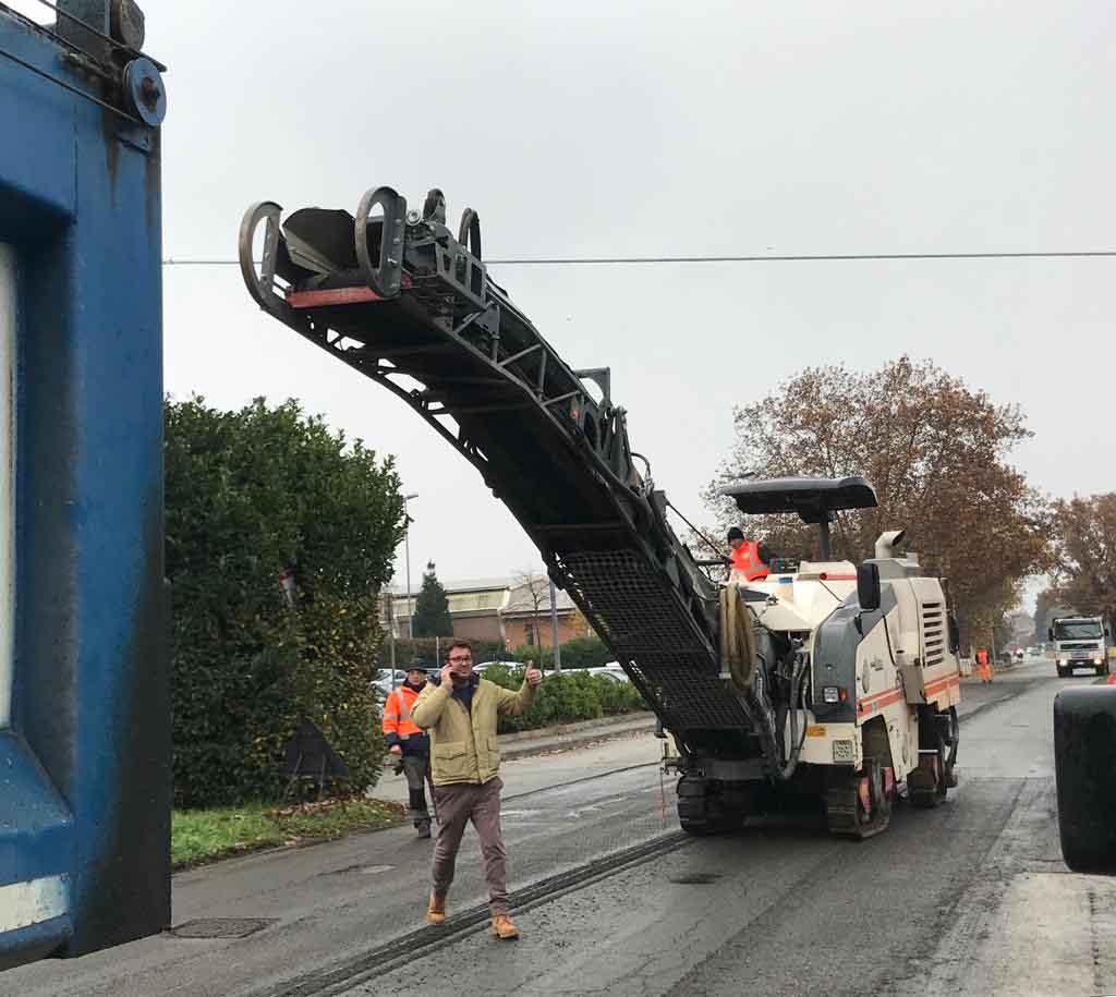 Lavori in corso a Mappano per il rifacimento delle strade