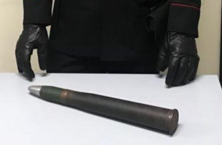 Proiettile da guerra venduto online, ma scatta la denuncia