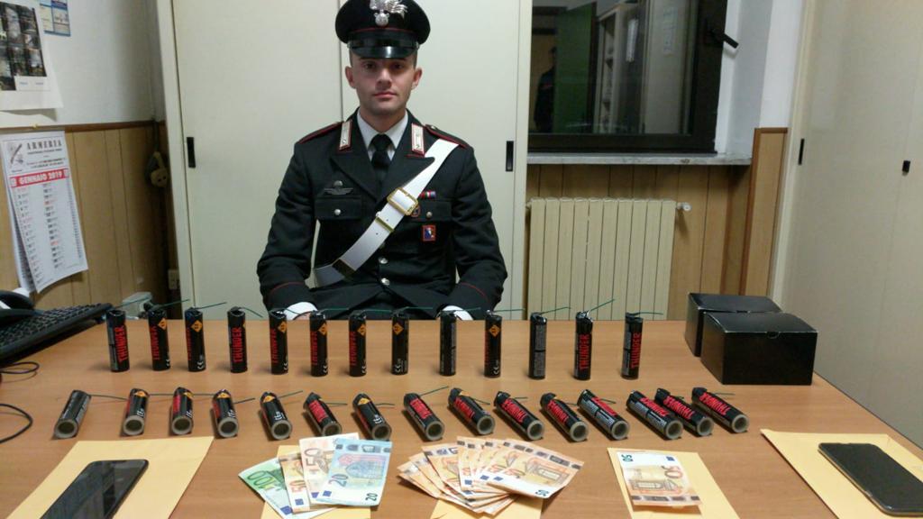 Sequestrato per debiti di droga, blitz dei carabinieri a Caselle