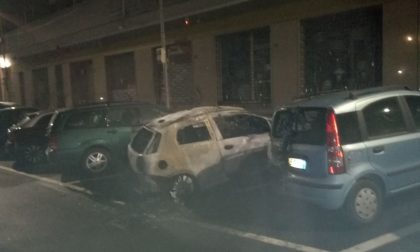 Ancora tre auto in fiamme a Ciriè