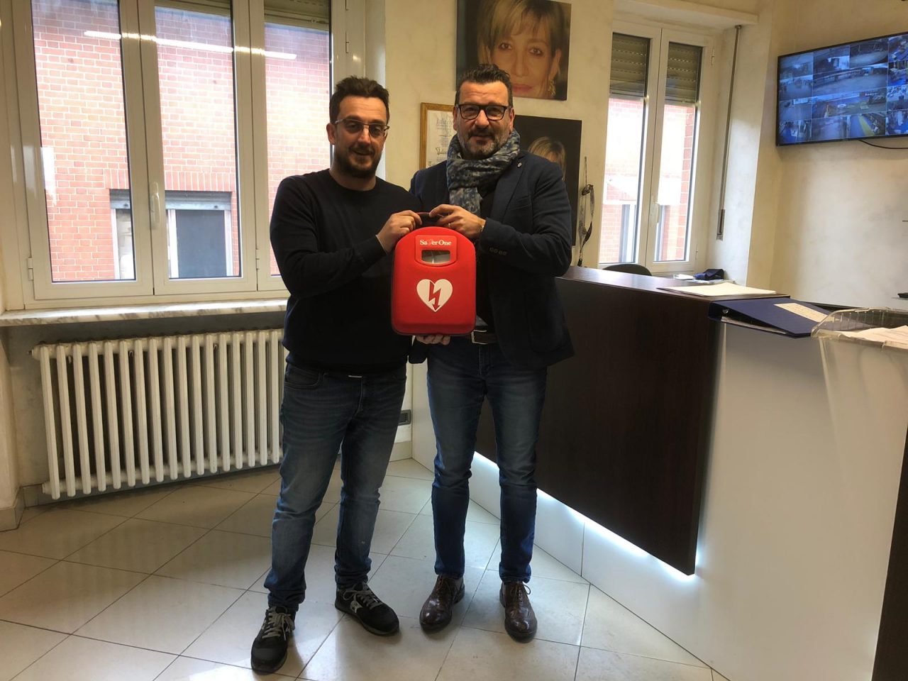 Un defibrillatore sotto l’albero per la “Don Bosco Caselle”