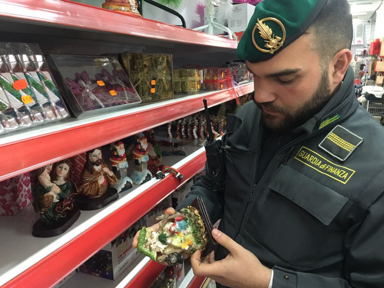 Statuine pericolose per il presepe sequestrate dalle Fiamme Gialle