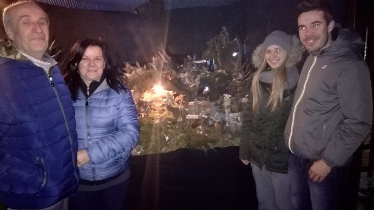Un presepe ambientato in Canavese diventa meta di curiosi