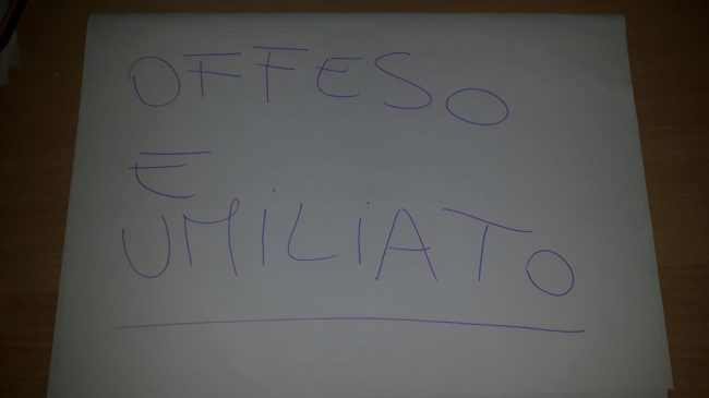 Disabile umiliato e offeso: “puzzi”