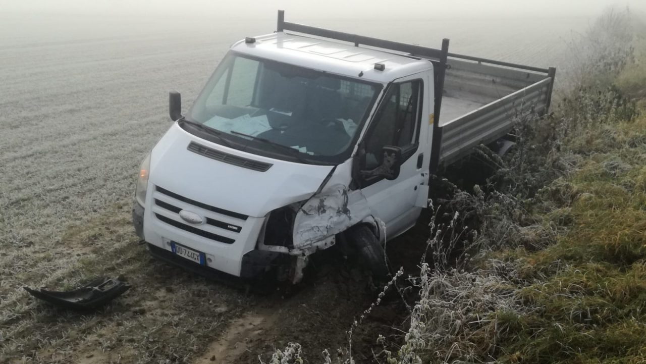 Tamponamento sulla Sp460, un ferito | FOTO