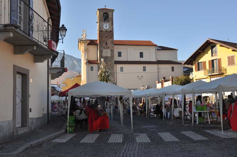 Mercatino di Natale oggi a Fiano