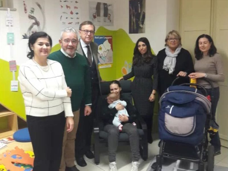 Biblioteca di San Benigno: inaugurato il punto Family Friendly