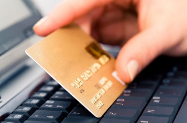 Shopping natalizio online: il vademecum anti truffe