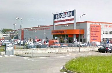 Anziana travolta da un labrador, proprietaria a processo