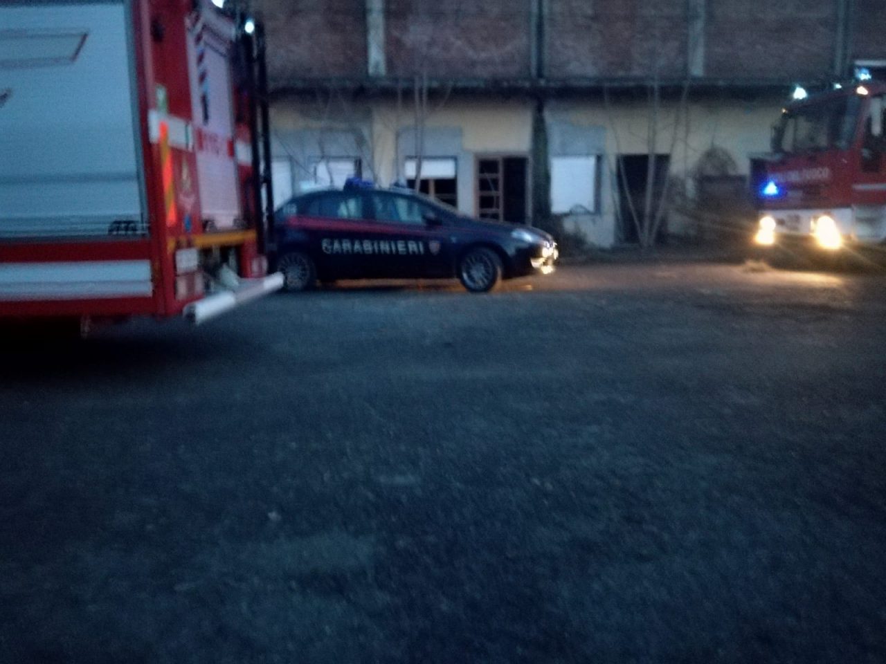 Ex Ipca officina auto rubate  in fiamme