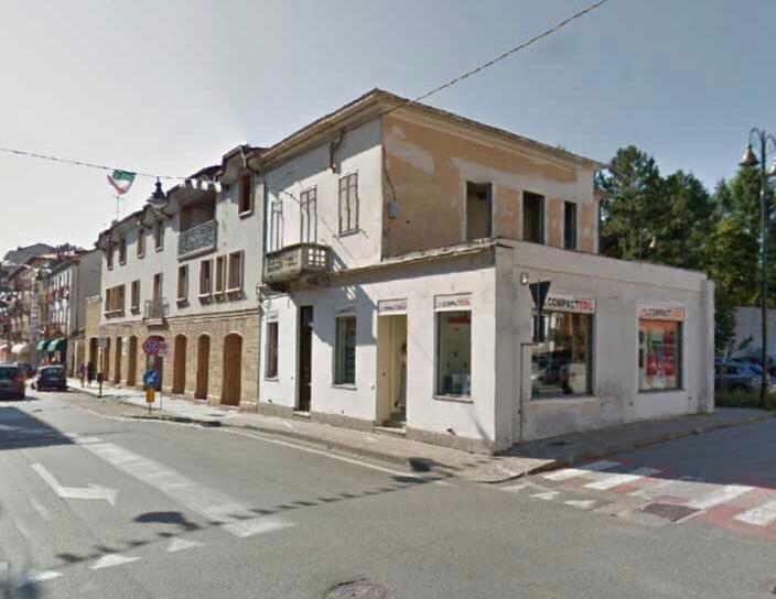 Raccolta firme per i parcheggi su ambo i lati di via Torino a Cuorgnè