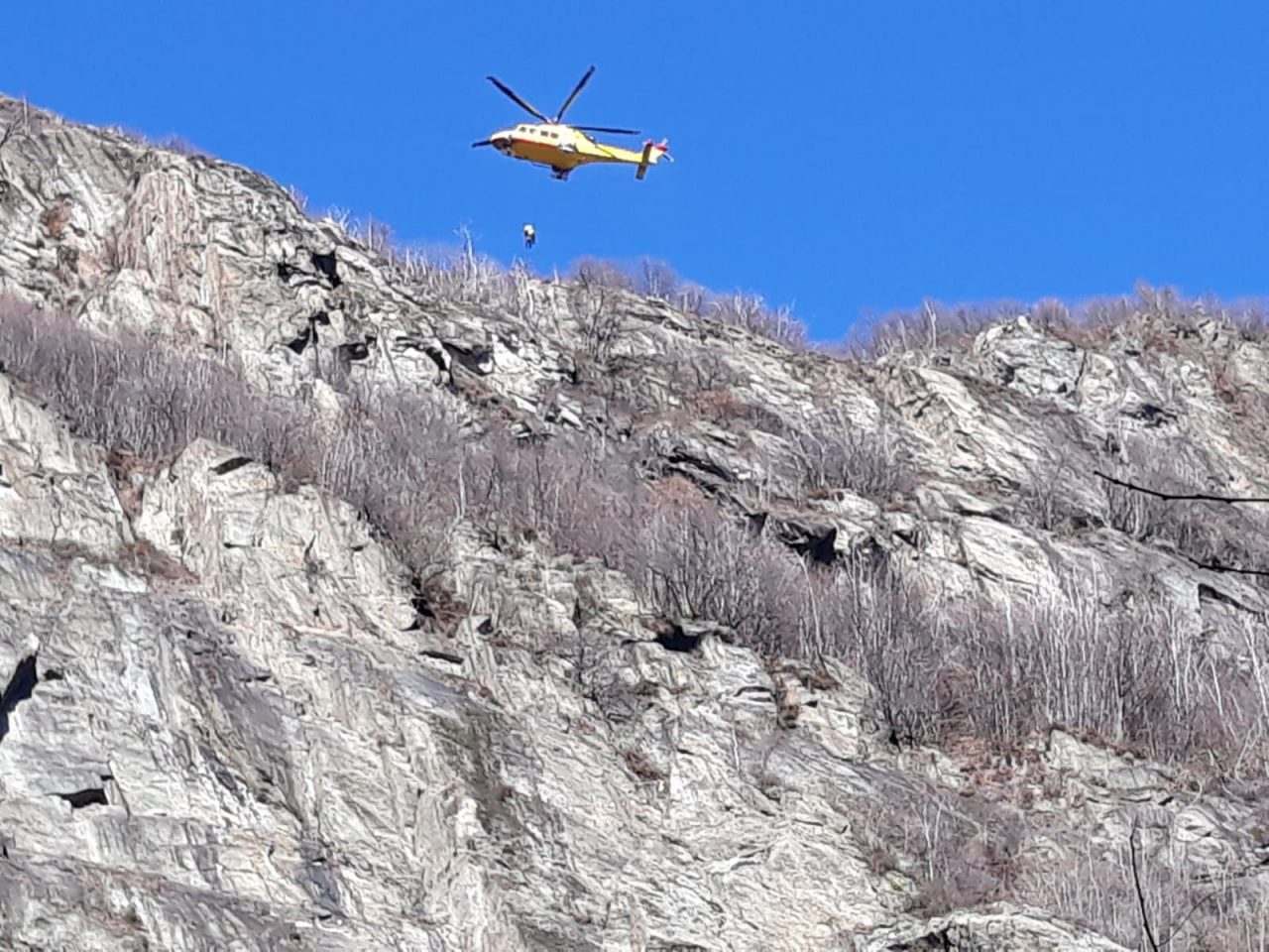 Doppio intervento del soccorso alpino a Pont Canavese