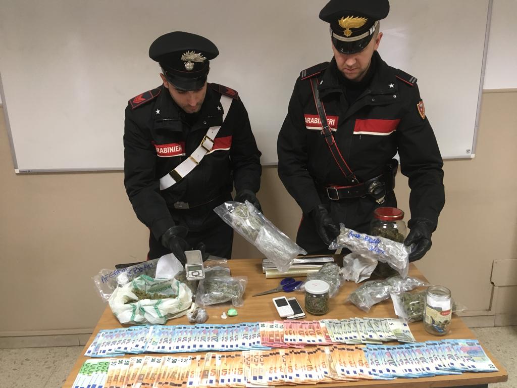 Arrestato per spaccio 23enne eporediese | FOTO