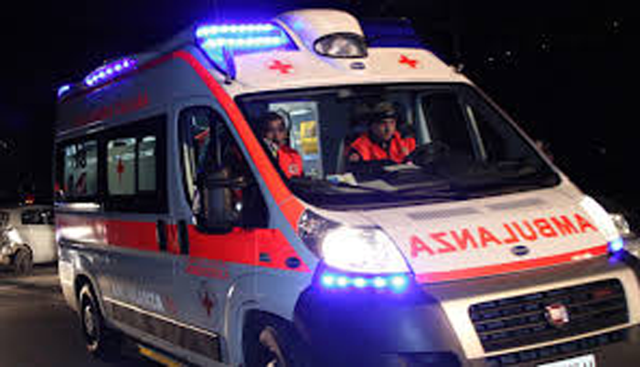 Feriti dai petardi due giovani nella notte di San Silvestro