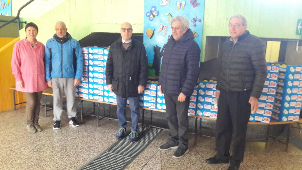 Mele della salute da record: distribuite circa 7mila cassettine