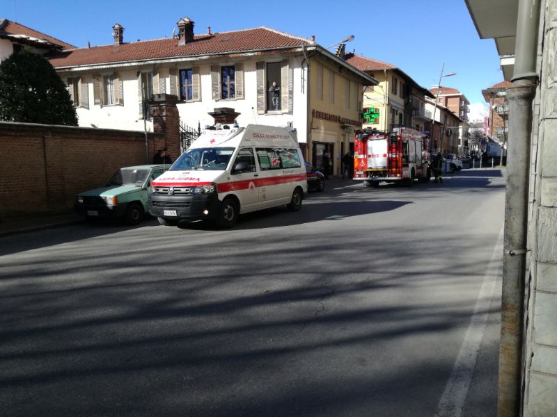 Donna soccorsa in casa