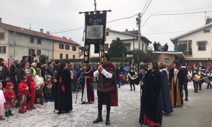 Carnevale di Mathi: pioggia di applausi per la sfilata della 72esima edizione