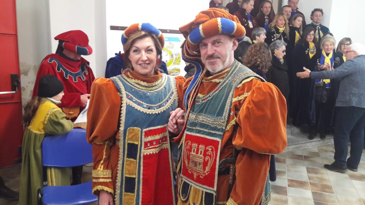 Cinzia e Mario sono i personaggi del Carnevale di Castellamonte