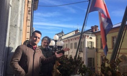 Cuneo: ritirata la bandiera francese dal balcone del comune