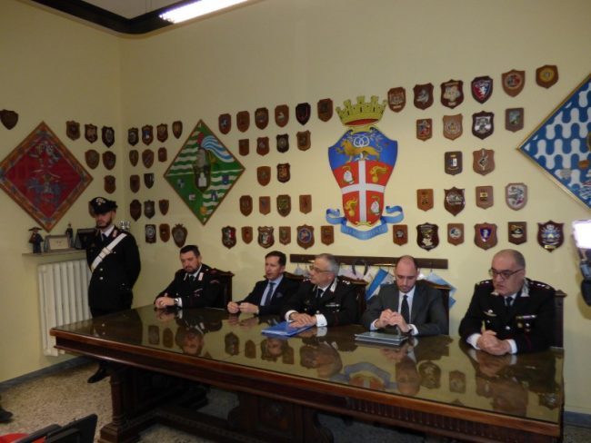 Giostre e tangenti: maxi operazione dei Carabinieri, arrestato comandante dei vigili