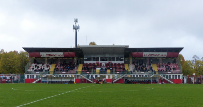 Piacenza fallito, gioca anche il massaggiatore: bufera sul Cuneo impietoso che vince 20 a 0