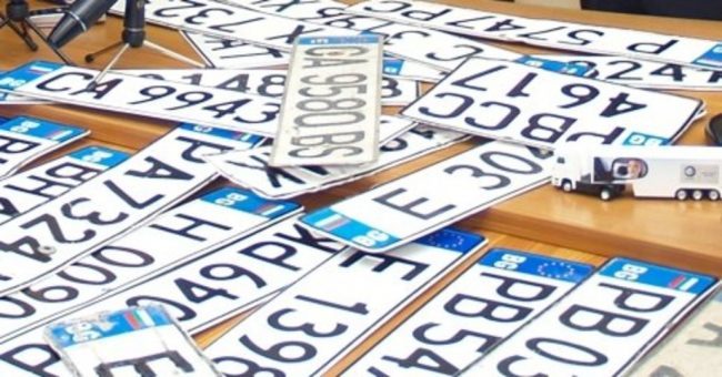 Targhe straniere: col nuovo decreto raffica di multe e sanzioni pesantissime