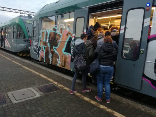 Aggredito sul treno dopo un rimprovero, chiesti due anni