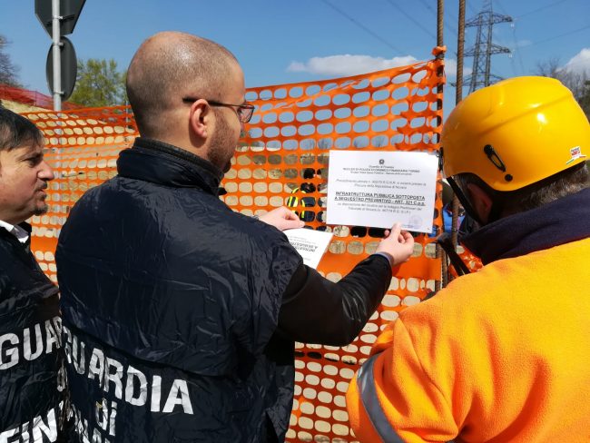 Sequestrata galleria nel novarese: lesioni strutturali