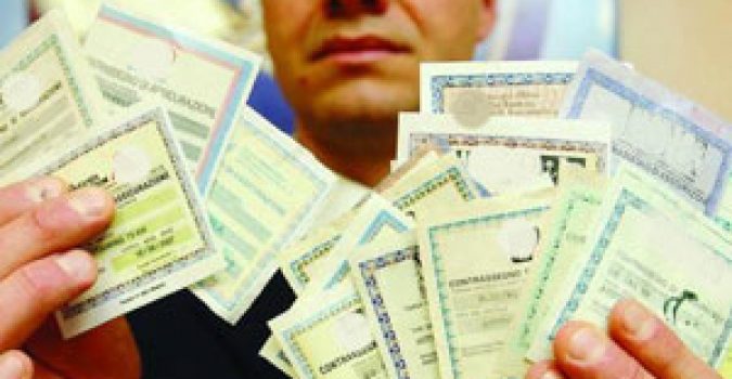 Truffa false assicurazioni, eporediese denunciato