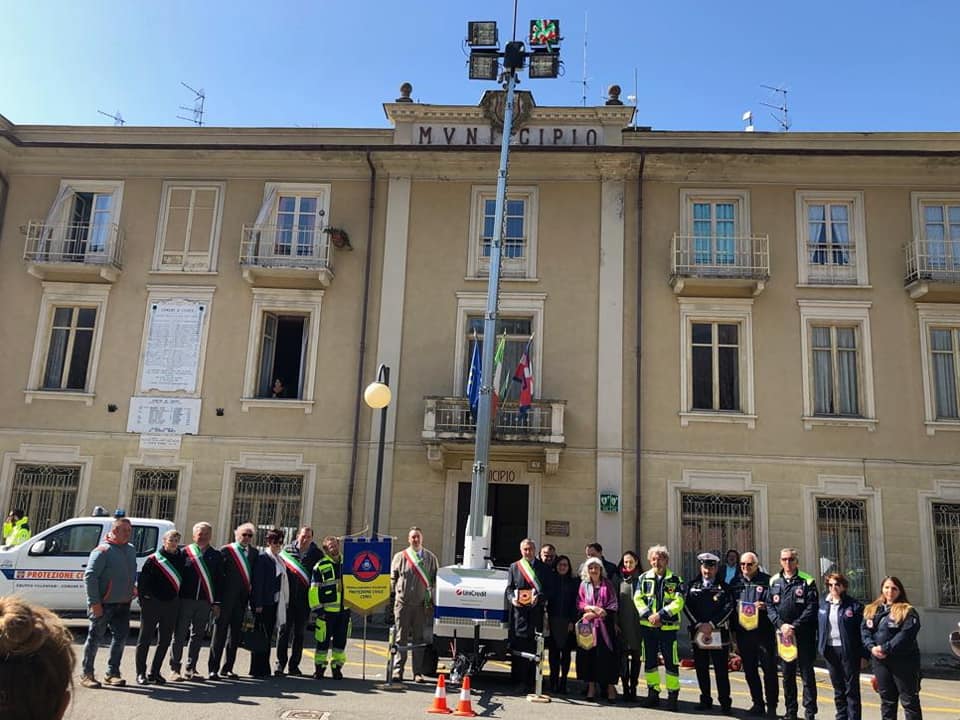 Nuovo generatore di corrente torre faro a Ceres