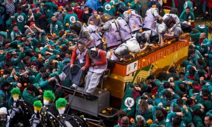Carnevale di Ivrea 2023, si vota per il premio speciale social per i carri da getto