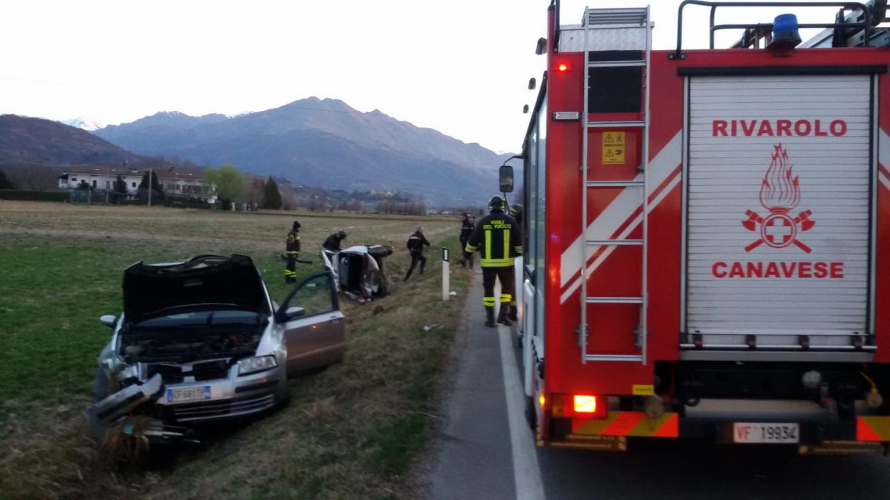 Scontro tra due auto tra Busano e Valperga, due feriti