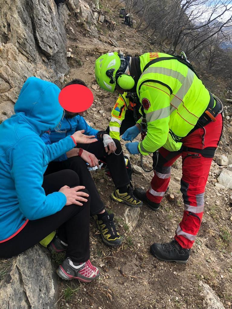 Arrampicatore si lussa una spalla a Bussoleno ma viene salvato