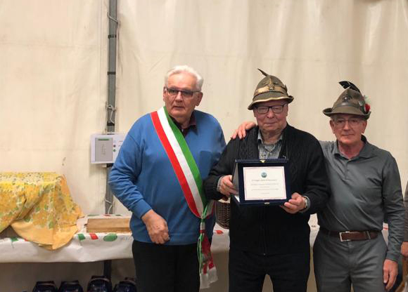 Gruppo Alpini premia i soci novantenni